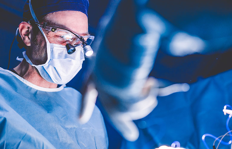 Fettabsaugung beim Mann - Beta Plastische Chirurgie Bonn